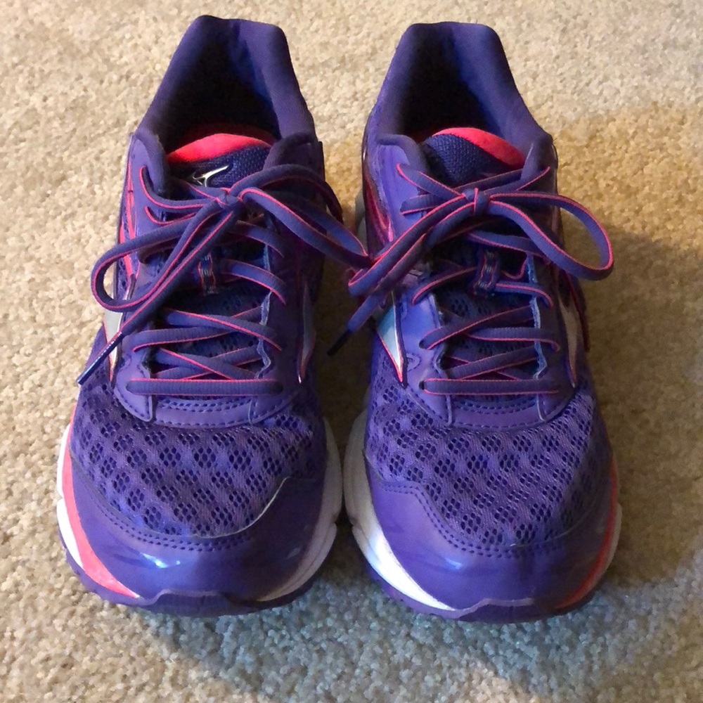 Mizuno Running Shoes